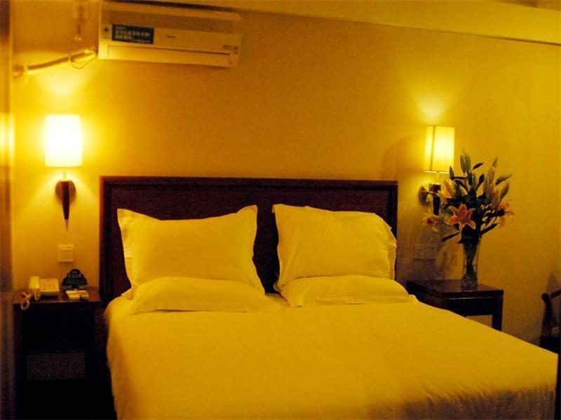 Gma Hotel Shanghai Wuning Road Zhenping Road Metro Station מראה חיצוני תמונה