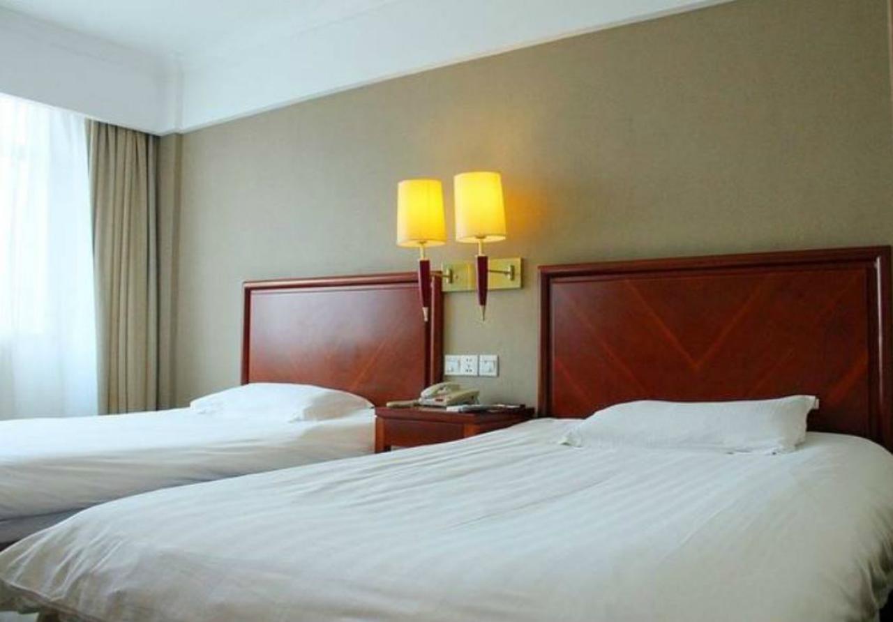 Gma Hotel Shanghai Wuning Road Zhenping Road Metro Station מראה חיצוני תמונה